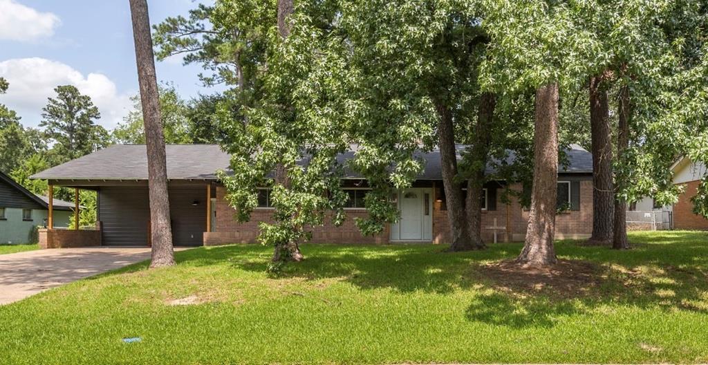 1305 Robinwood, Lufkin, Texas 75904
