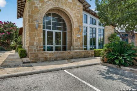 16007 Via Shavano, San Antonio, Texas 78249, USA