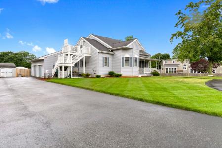 4 Calas Circle, Peabody, Massachusetts 01960, USA