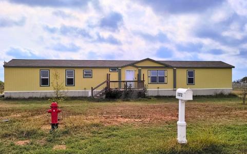 2072 County Road 421, Stockdale, Texas 78160, États-Unis