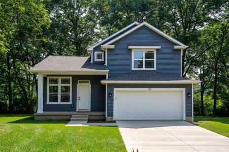 15317 Sherwood Lane, Lansing, Michigan 48906, Estados Unidos