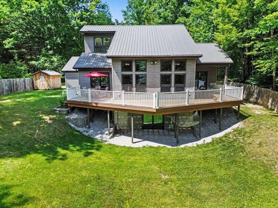 2917 W Howard, Beaverton, Michigan 48612, USA