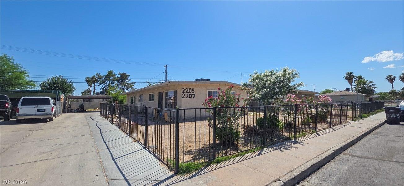 2205 E Webb Avenue, North Las Vegas, Nevada 89030, Stati Uniti