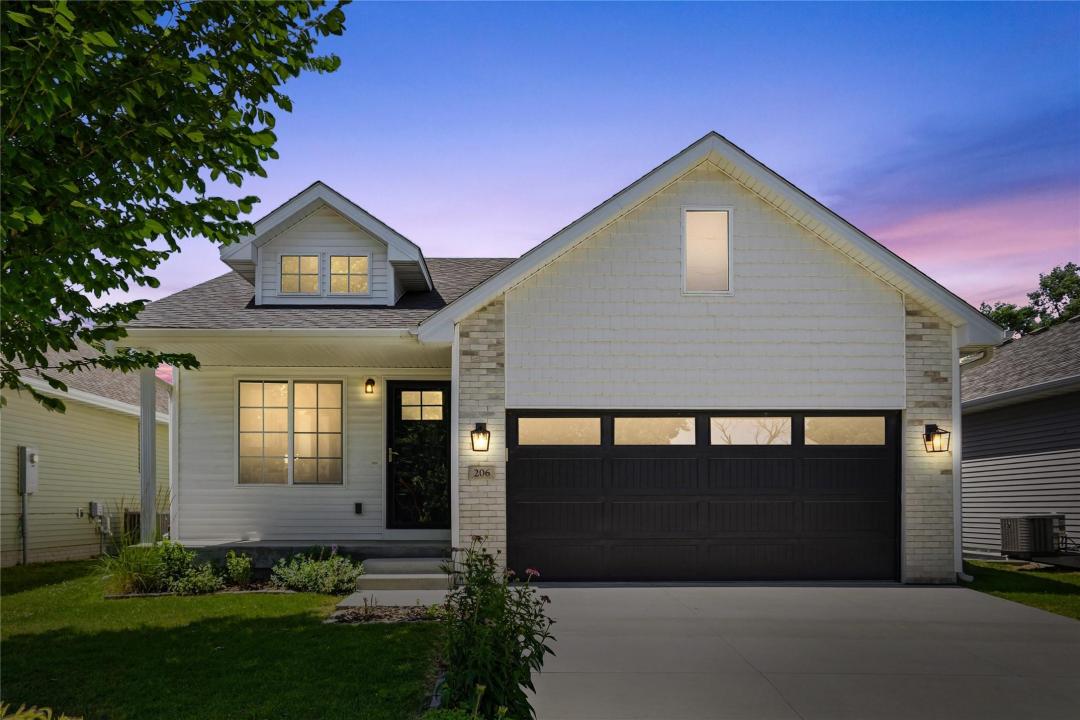 206 E Broadway Street, Polk City, Iowa 50226, USA