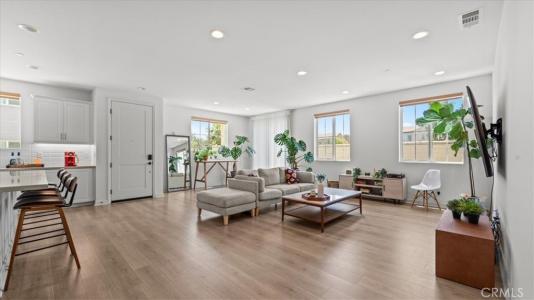 3930 S Oasis Paseo , 237, Ontario, California 91761, USA