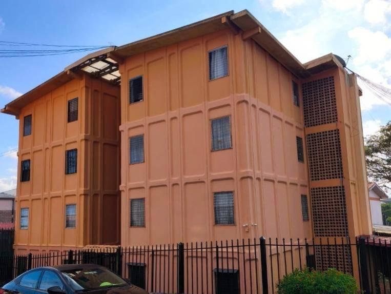 Condominio Zorobau , San Sebastián San José, San José 10111, Costa Rica