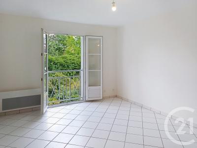 Provins, Ilha De França 77160, França