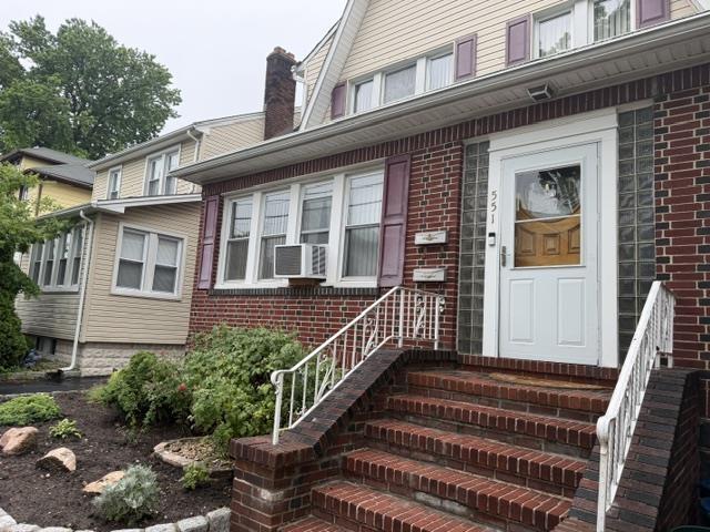 551 Olympia Ave, Cliffside Park, New Jersey 07010, États-Unis