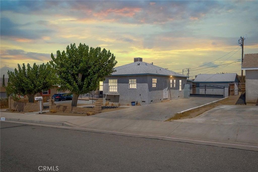 713 Mount Vernon, Barstow, Californie 92311, États-Unis