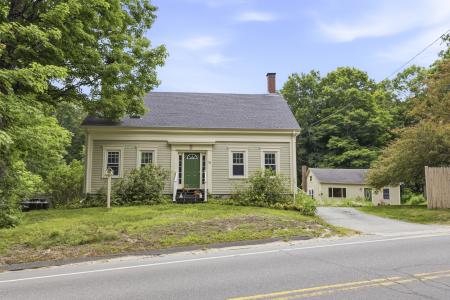 76 Depot Road, Gray, Maine 04039, USA