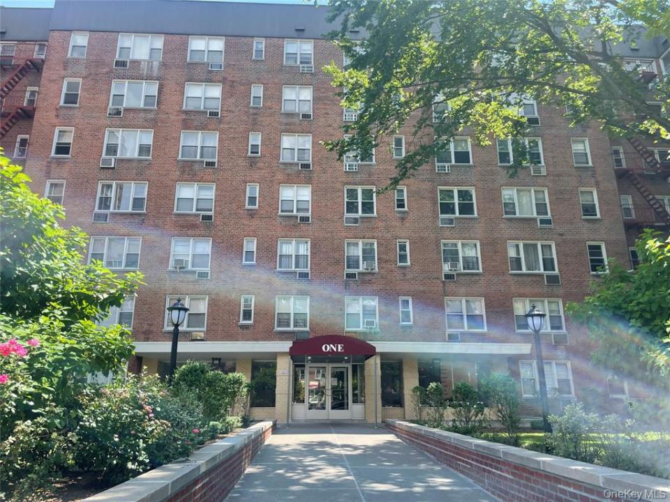 1 Sadore Lane 2W, Yonkers, New York 10710, Stati Uniti
