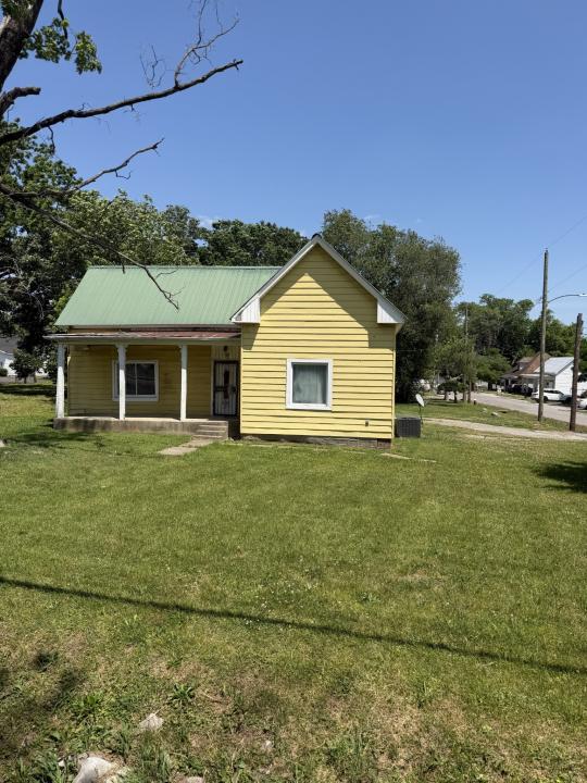 1508 S Main St, Springfield, Tennessee 37172
