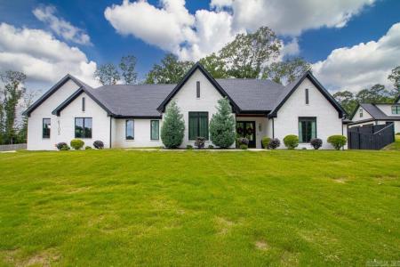 6105 Fait Road, Benton, Arkansas 72019