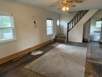 1110 E Oak Street, West Frankfort, Illinois 62896, USA