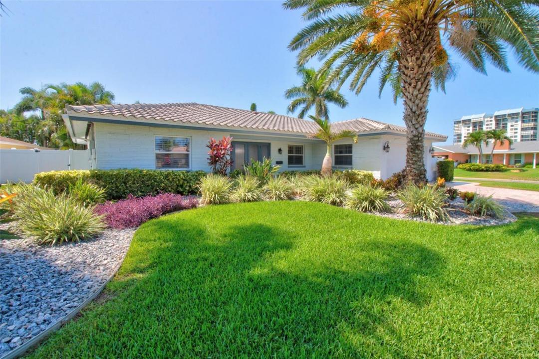 8094 12th Ave.. S., St. Petersburg, فلوريدا 33707, الولايات المتحدة