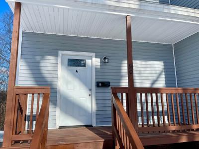 90 Pleasant Street #A, Franklin, New Hampshire 03235, États-Unis