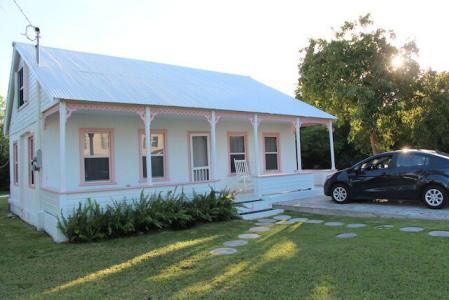 WEST BAY CAYMAN COTTAGE | ALL INCLUSIVE | PETS OK | 6MTH LET, 8, West Bay, Grand Cayman, 開曼群島