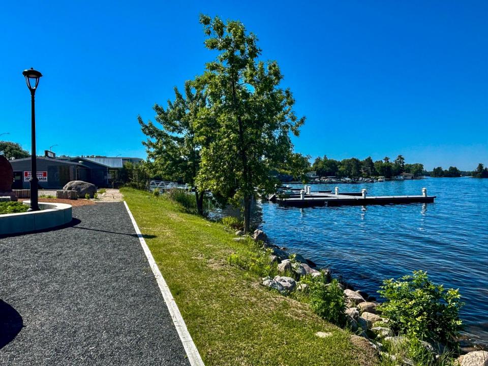 405 First Avenue South, Kenora, Ontario P9N 1W2, Canadá