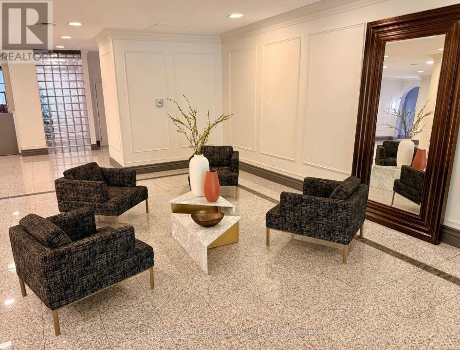 7 BISHOP AVENUE, Toronto (newtonbrook East), Ontario M2M 4J4, Canadá