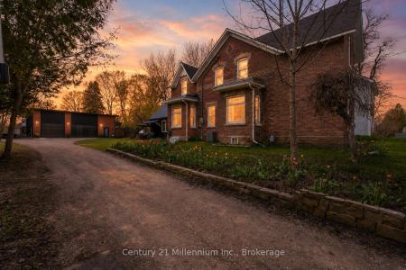 16 PETER STREET, Grey Highlands, Ontario N0C 1E0, Canada