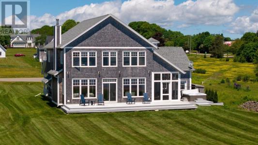 8 JUDE STREET, Victoria, Île-du-Prince-Édouard C0A 2G0, Canada
