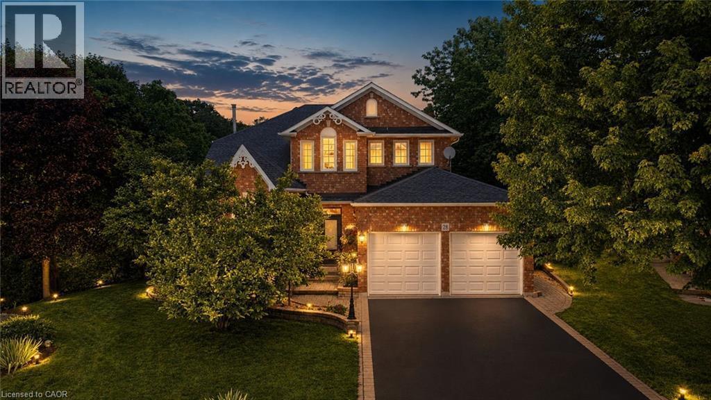 28 TAYWOOD COURT, Hamilton, Ontario L9H 7A2, Canada