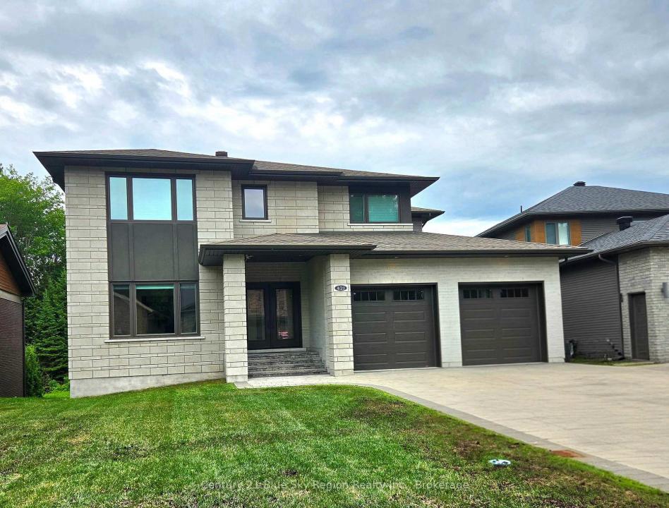 421 PEARCE STREET, North Bay, Ontario P1C 1M8, Kanada