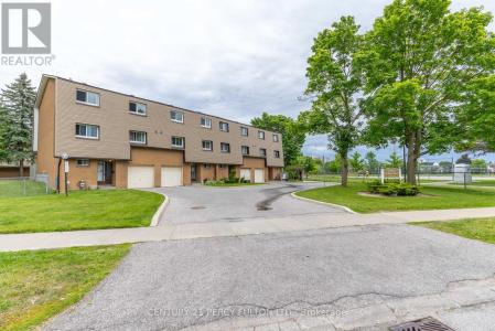 1415 FIELDLIGHT BOULEVARD, Pickering (liverpool), Ontario L1V 2S3, Canada