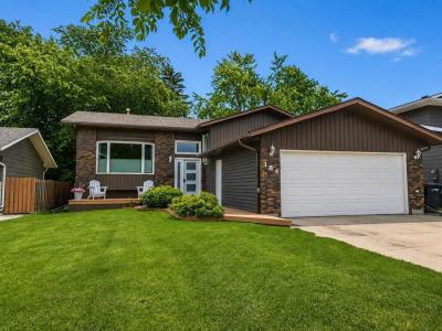 184 PRAIRIE CRESCENT, Brandon, Manitoba R7B 3S6, Canada