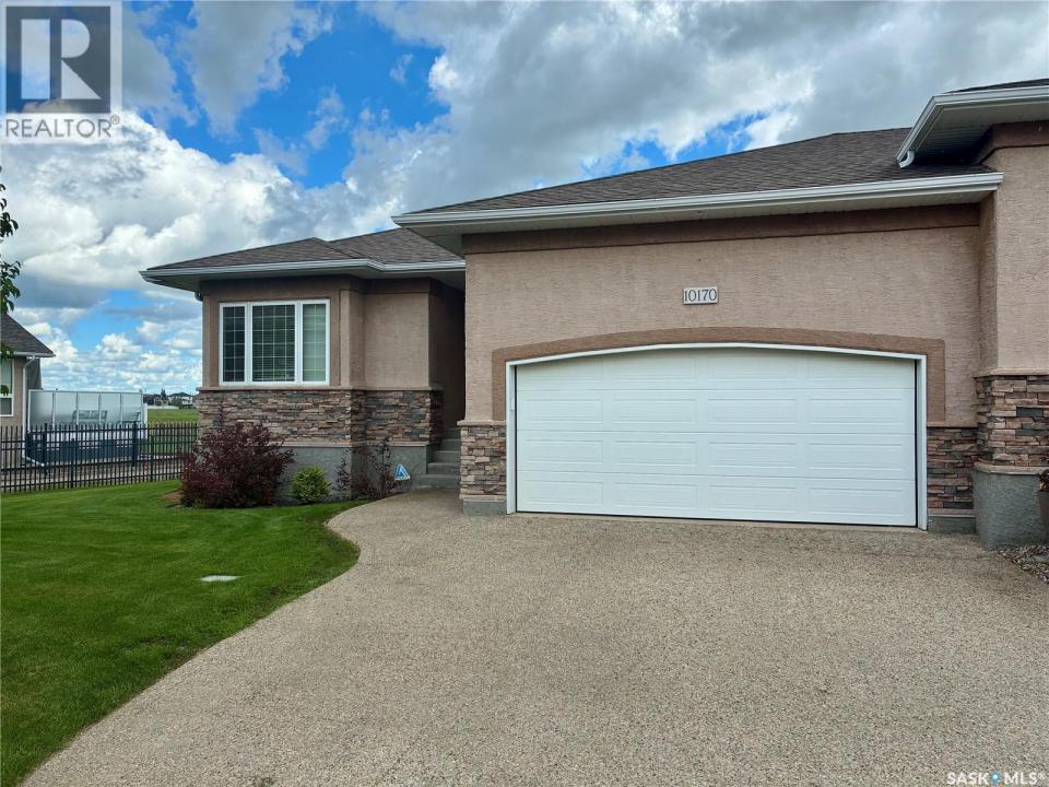 10170 WASCANA ESTATES, Regina, Saskatchewan S4V 3E5, Canadá