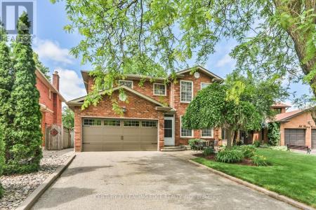 82 PENNY CRESCENT, Markham (markham Village), Ontario L3P 5X6, Canada