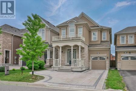 209 BABER CRESCENT, Aurora, Ontario L4G 0Y6, Canada