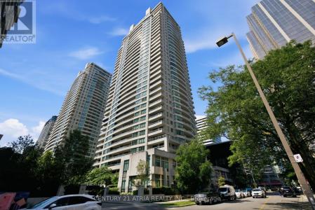 23 HOLLYWOOD AVENUE, Toronto (willowdale East), Ontario M2N 7L8, Canada