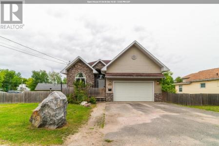 1221 RIVER DRIVE, Kenora, 온타리오주 P9N 1K7, 캐나다