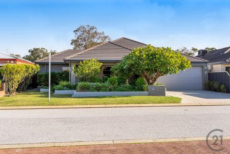 7 Little Heath Meander, Erskine, WA 6210, Australia