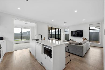 5 Vista Court, Hillbank, SA 5112, Australia