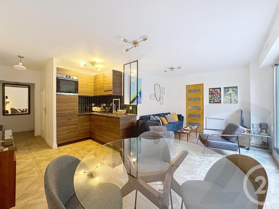 Paris, Île-de-France 75018, France