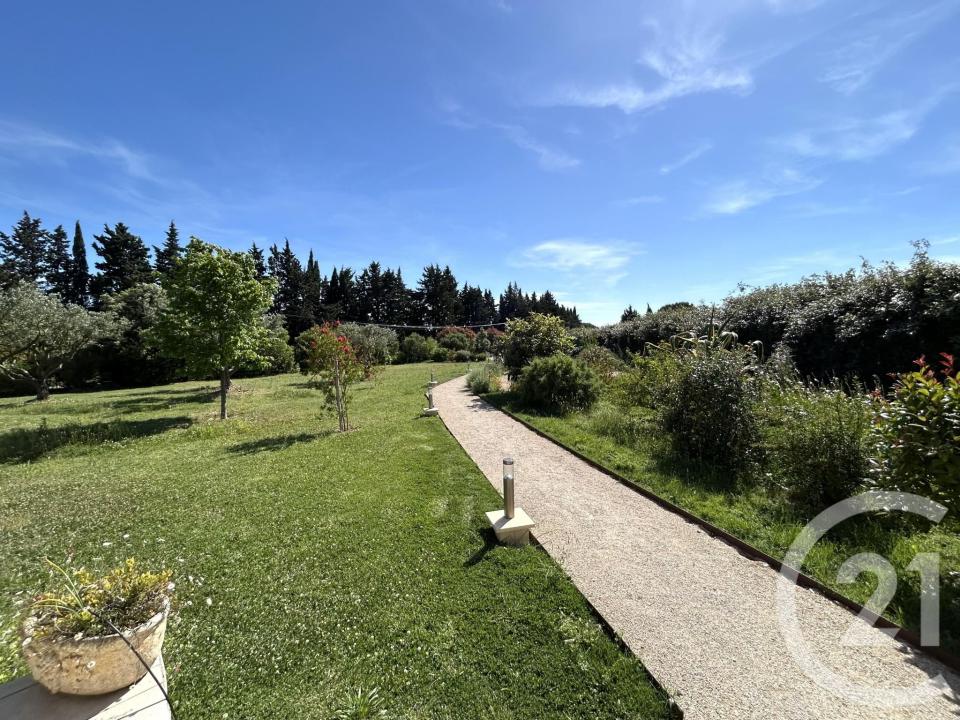 Arles, Provence-Alpes-Côte D'Azur 13200, France