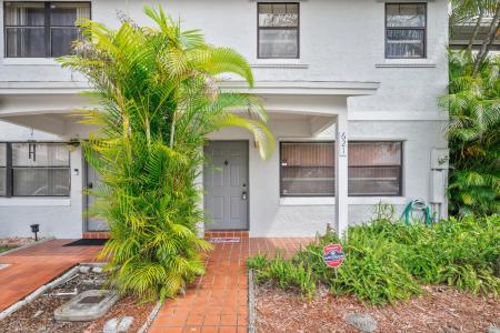 621 NW 105th Way, Pembroke Pines, Floride 33026, États-Unis