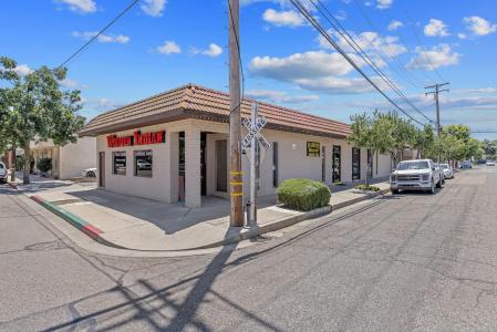210 N Floral Street, Visalia, California 93291