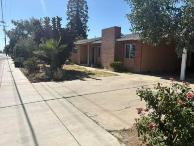 1634 W Morton Avenue, Porterville, California 93257, USA