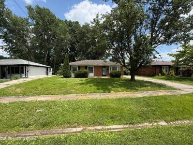 5709 Elmer Lane, Louisville, Kentucky 40214, USA