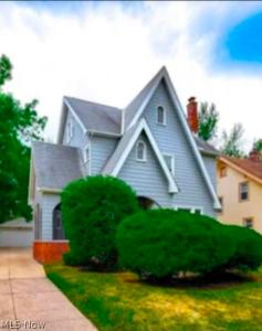 3280 Altamont Avenue, Cleveland Heights, Ohio 44118, USA
