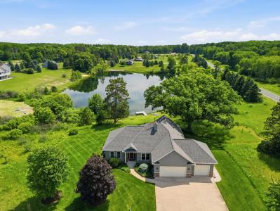 8510 125th Avenue, Canadian Lakes, Michigan 49346, Stati Uniti