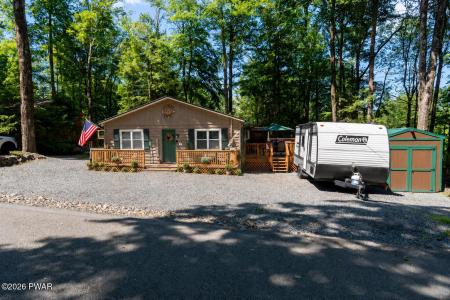 147 Bear Rock Road, Lake Ariel, New York 18430, USA