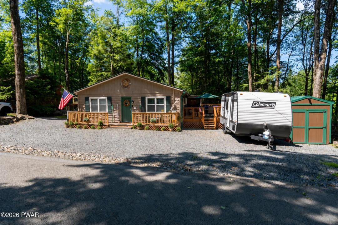 147 Bear Rock Road, Lake Ariel, New York 18430, États-Unis