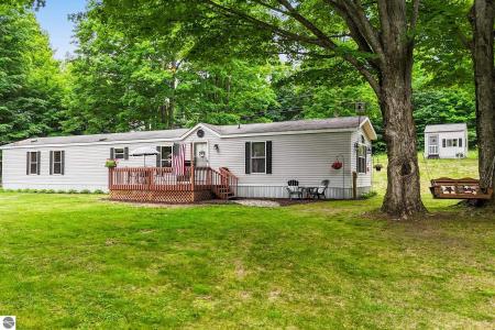 7346 Traverse Road, Thompsonville, Michigan 49683, USA