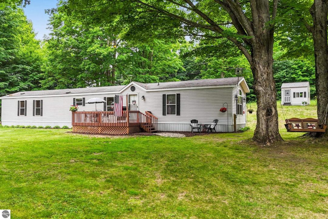 7346 Traverse Road, Thompsonville, Michigan 49683, Stati Uniti