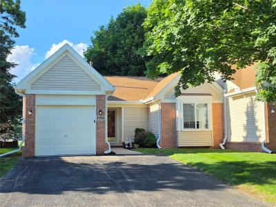 37186 Amhurst Drive #5, Westland, Michigan 48185, USA