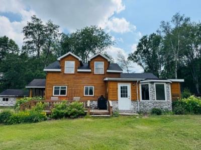 11001 Little George Lake Road, Gladwin, Michigan 48624, USA